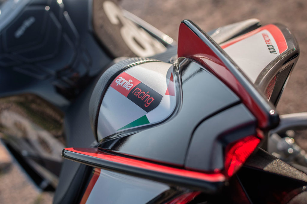 Colin Aprilia Tuono 1100