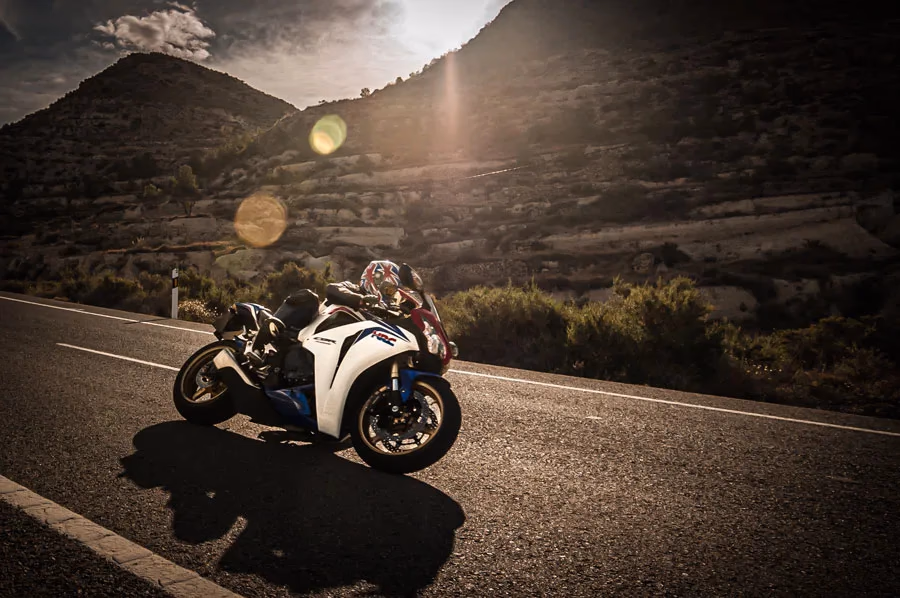 ¿Que debes saber antes de comprar una moto limitada para el carnet A2?